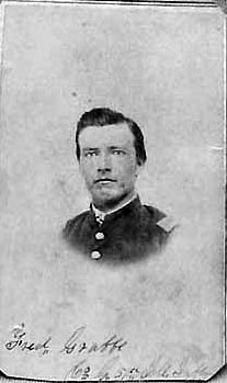 Frederick Grabbe as Soldier